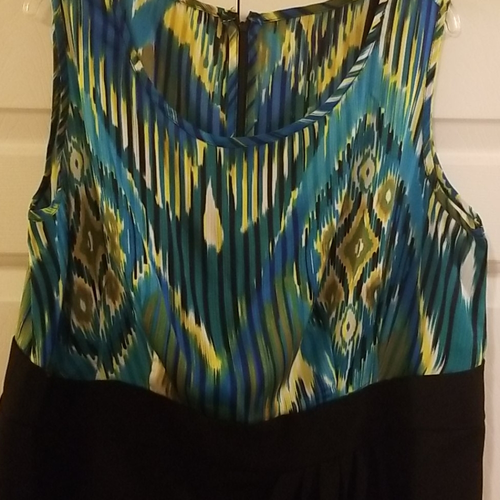 Dress - Picture 2 of 3